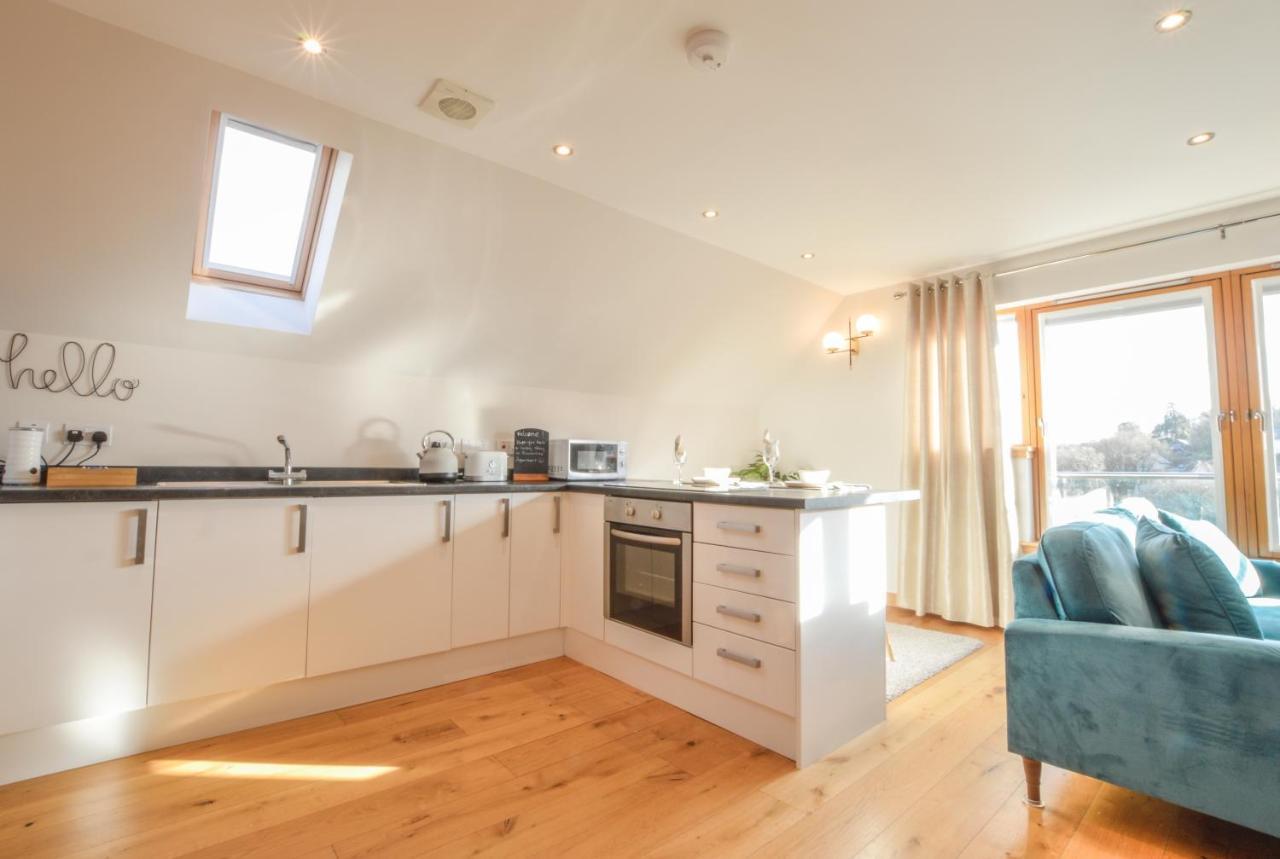 Rowan Tree Apartment - A Modern, Quiet Hideaway With Sweeping Views Across Oban Exterior foto